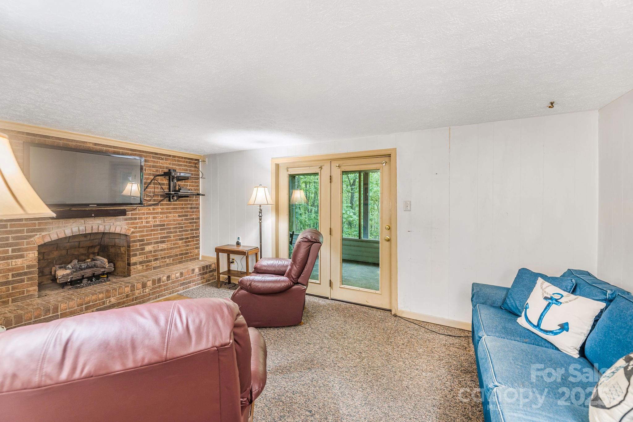16 Jonway Court Candler NC 28715