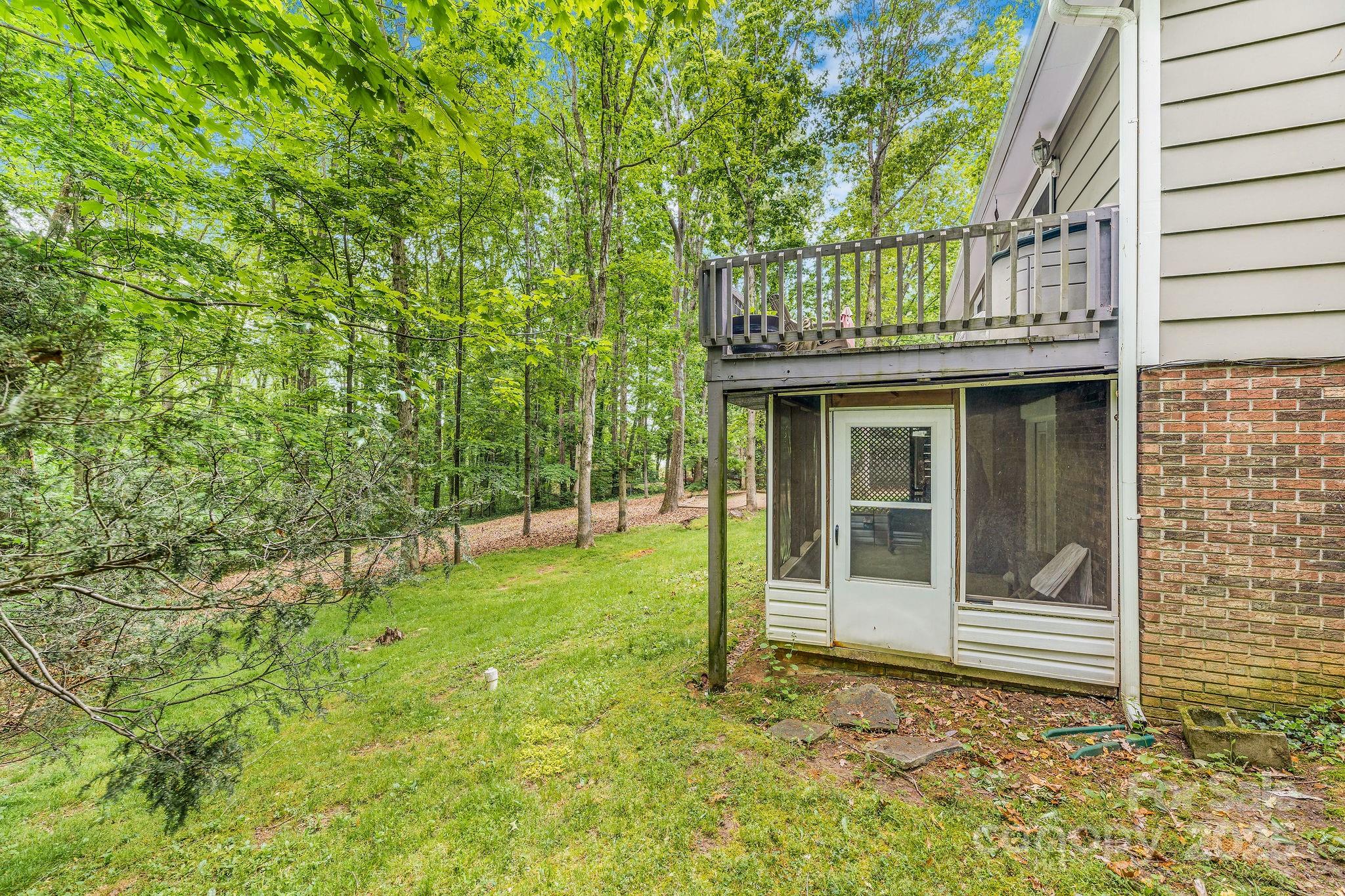 16 Jonway Court Candler NC 28715