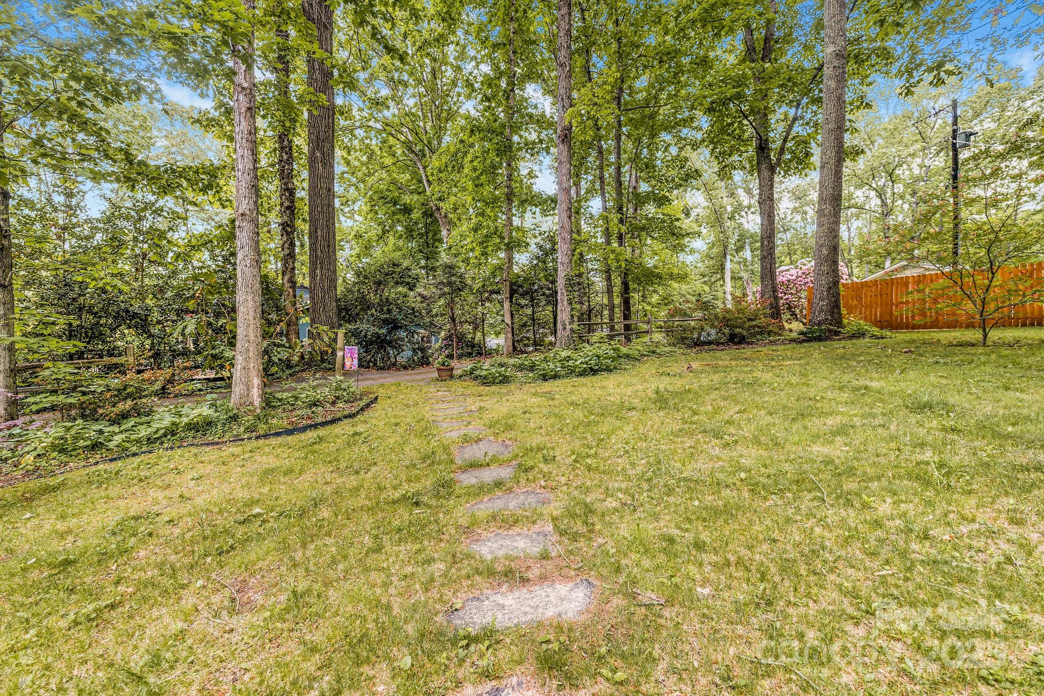 16 Jonway Court Candler NC 28715