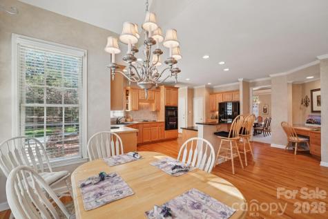 2321 Treymore Lane Charlotte NC 28262