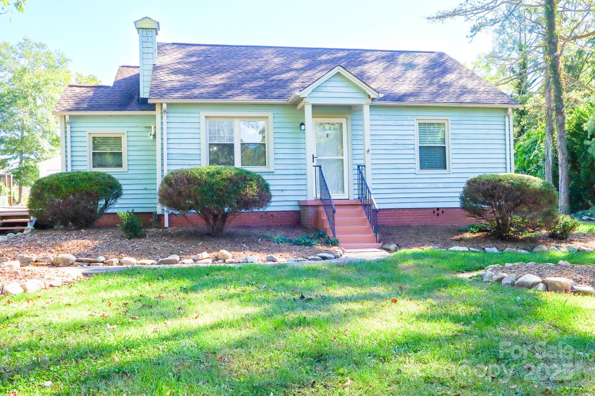 1350 8th Street NW Hickory NC 28601