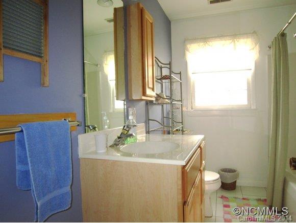 673 Justice Ridge Road Candler NC 28715