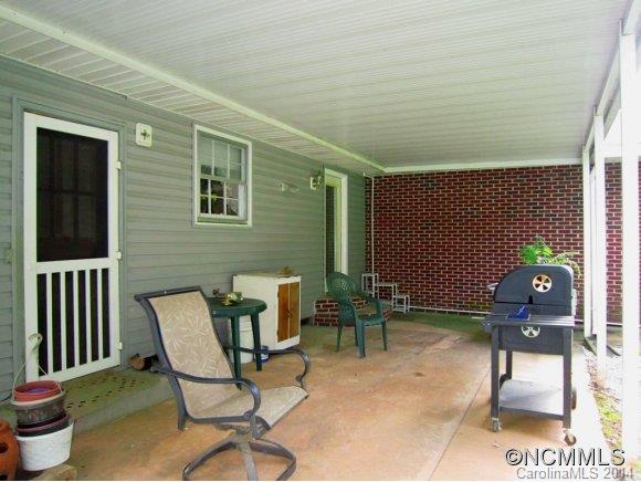 673 Justice Ridge Road Candler NC 28715