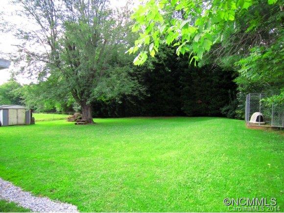673 Justice Ridge Road Candler NC 28715