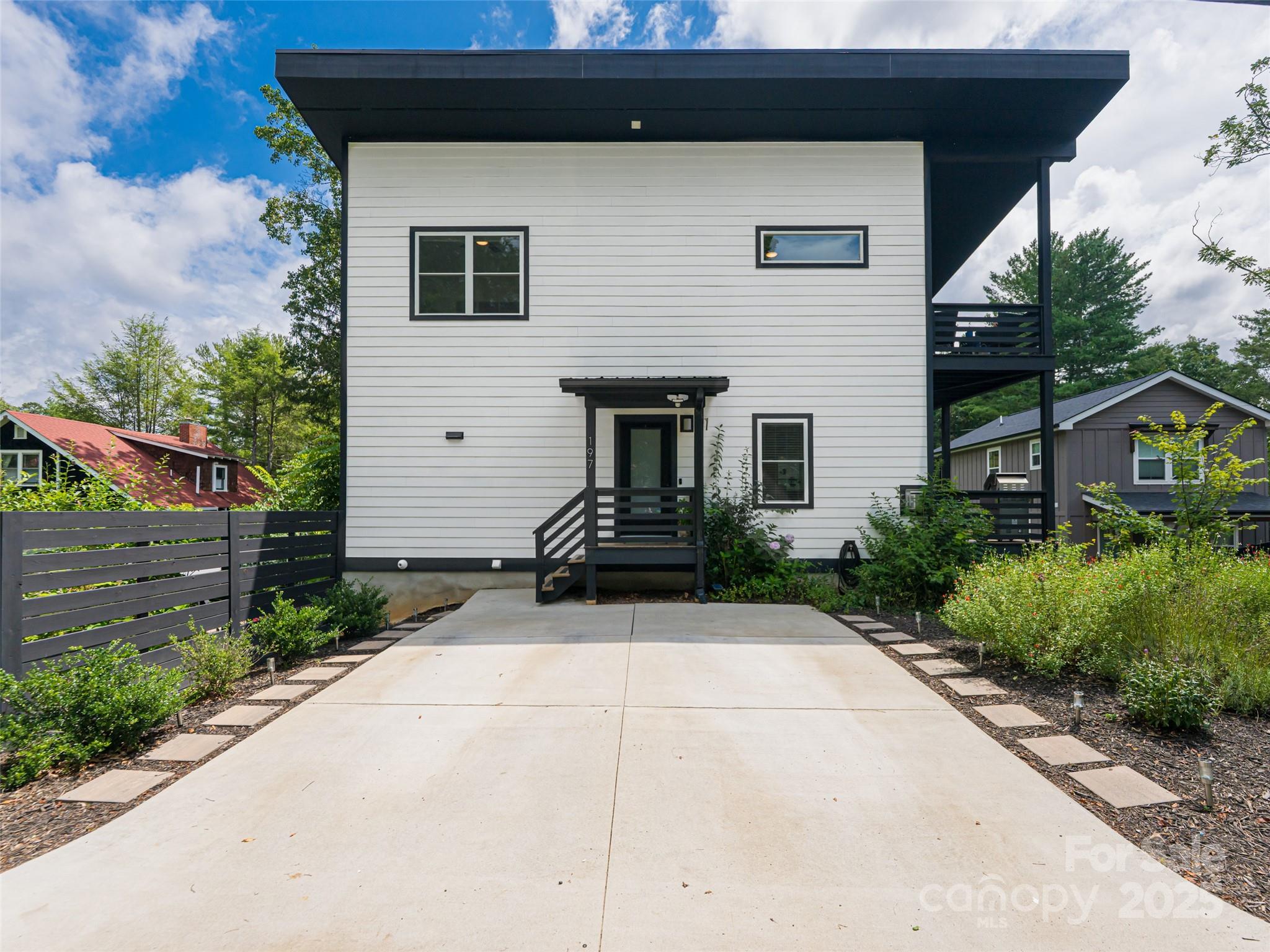 197 Chatham Road Asheville NC 28804