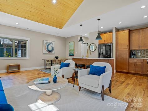 18 Destination Drive Asheville NC 28806