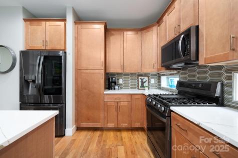 18 Destination Drive Asheville NC 28806