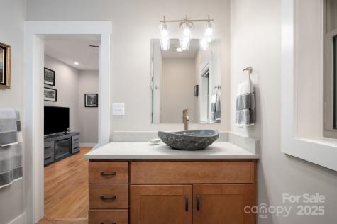 18 Destination Drive Asheville NC 28806