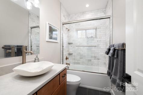 18 Destination Drive Asheville NC 28806