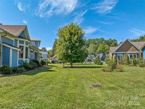 18 Destination Drive Asheville NC 28806