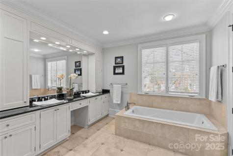 303 Hillside Avenue Charlotte NC 28209