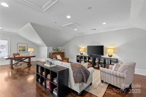 303 Hillside Avenue Charlotte NC 28209