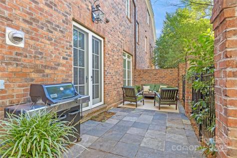 303 Hillside Avenue Charlotte NC 28209