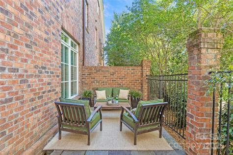 303 Hillside Avenue Charlotte NC 28209