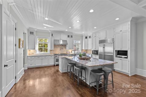 303 Hillside Avenue Charlotte NC 28209