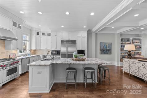 303 Hillside Avenue Charlotte NC 28209