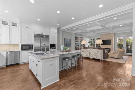 303 Hillside Avenue Charlotte NC 28209