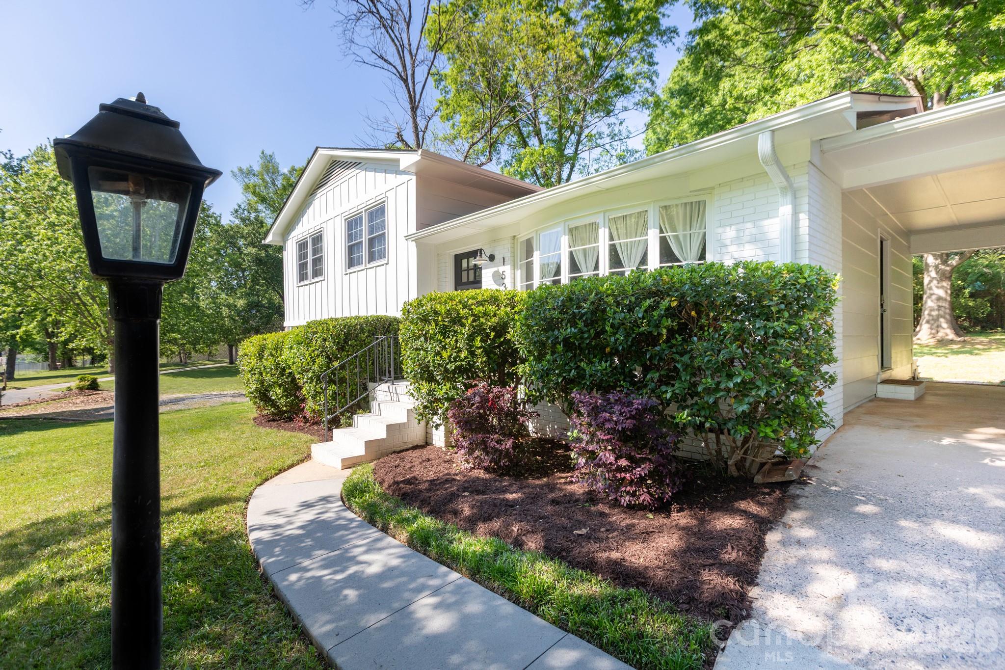 1530 Barberry Court Charlotte NC 28211