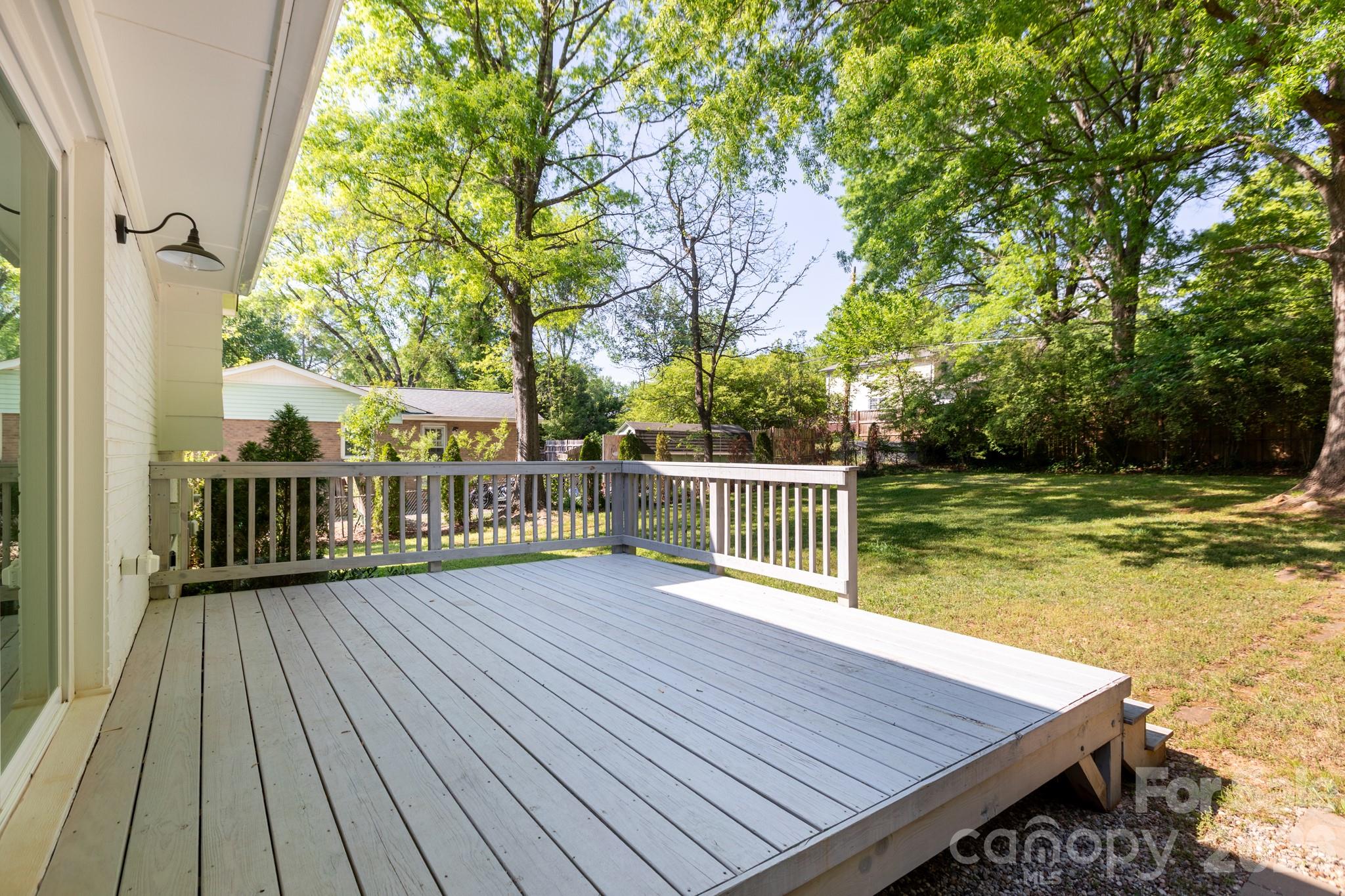 1530 Barberry Court Charlotte NC 28211