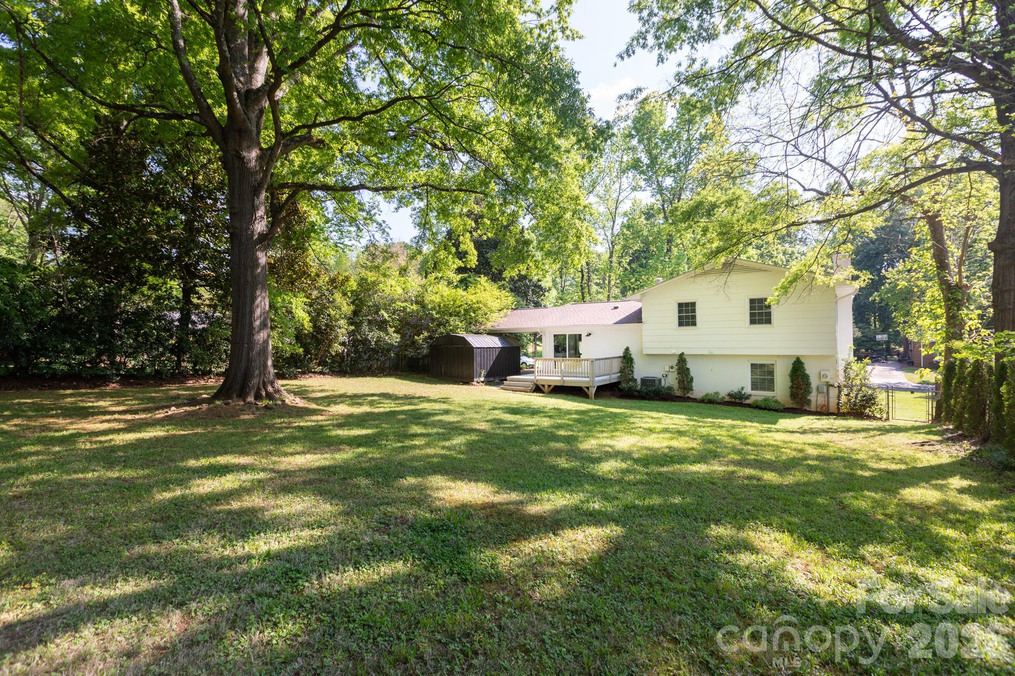 1530 Barberry Court Charlotte NC 28211