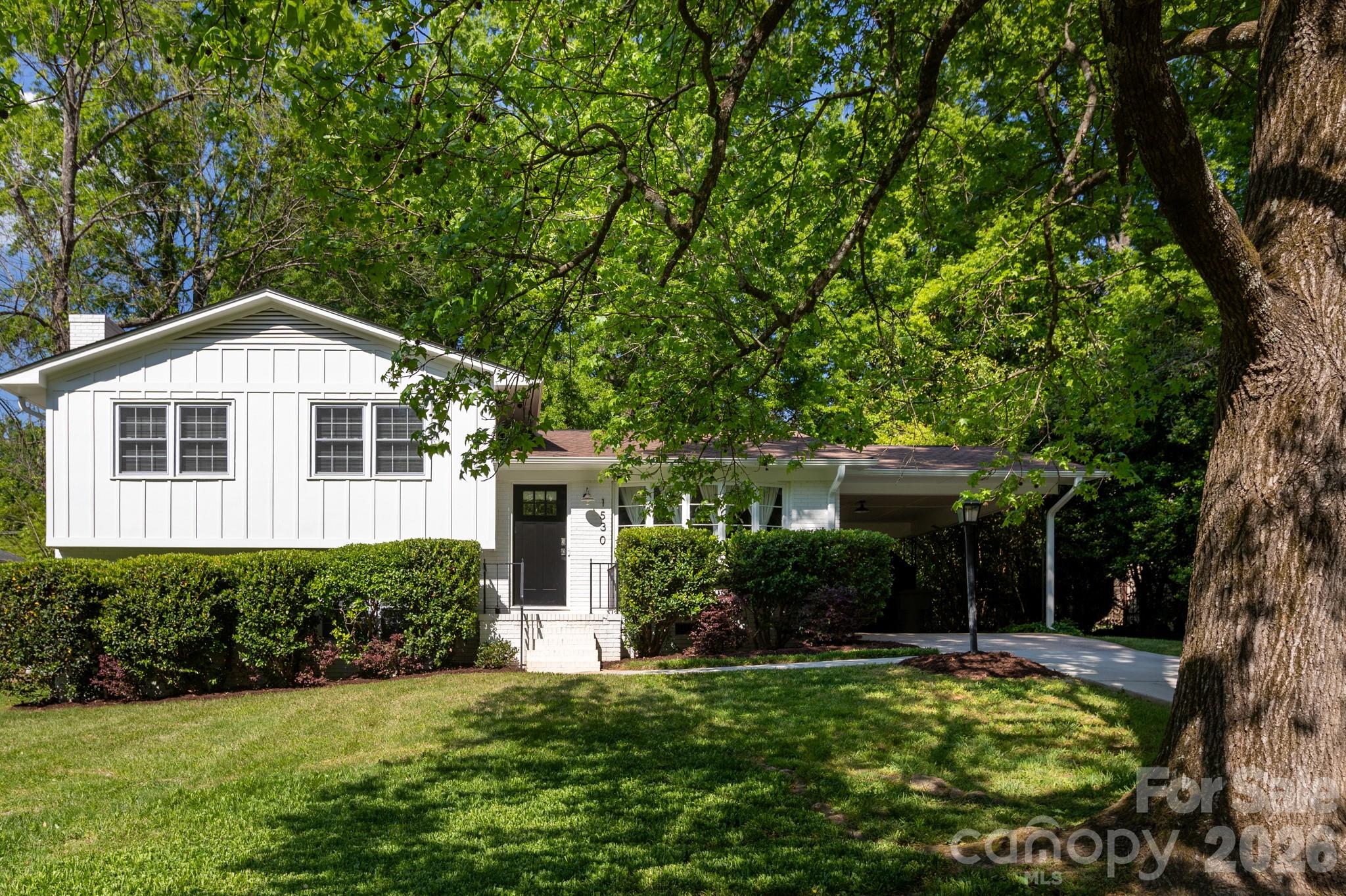 1530 Barberry Court Charlotte NC 28211