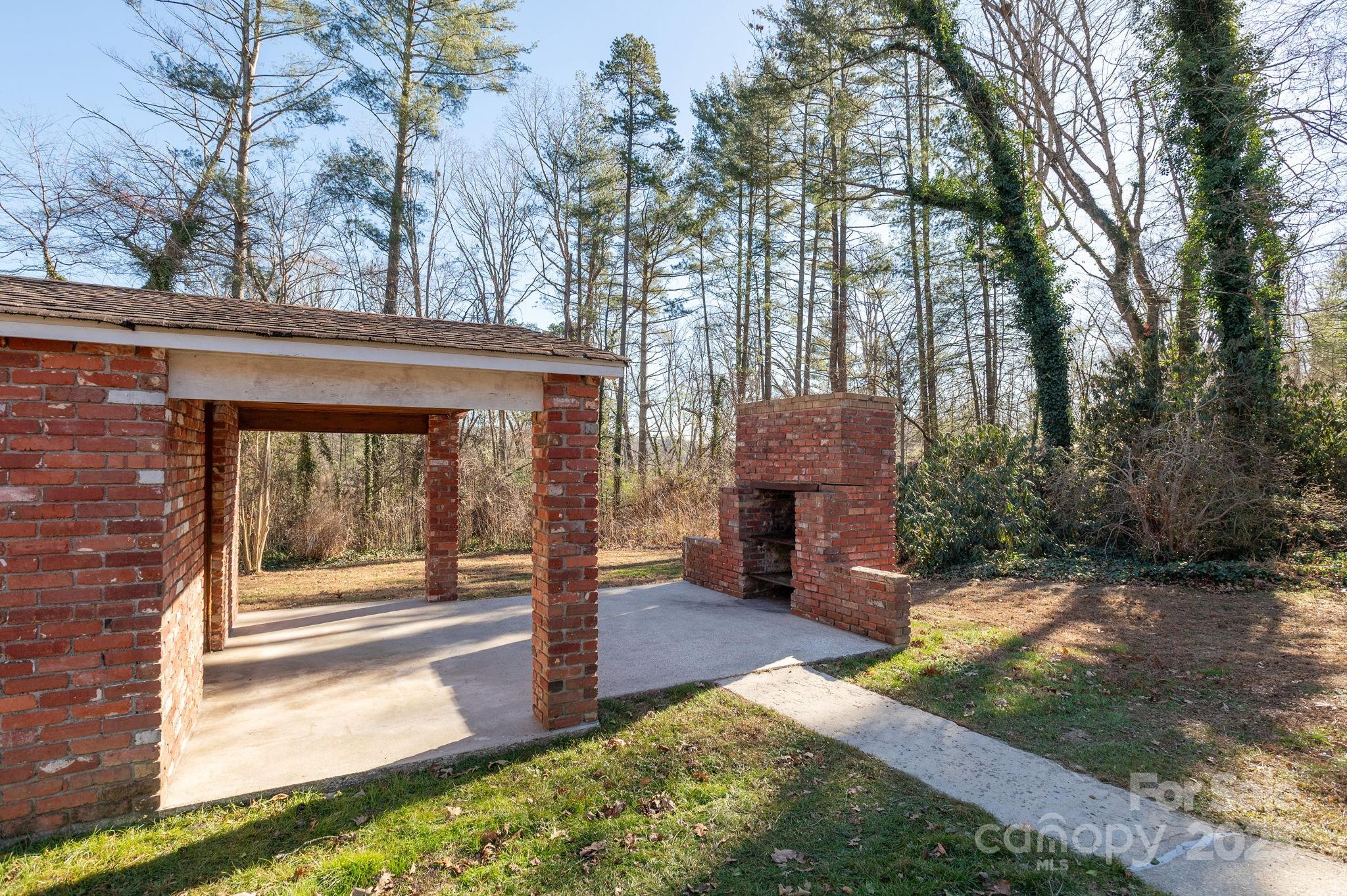 290 Crabapple Hill Lane Hendersonville NC 28792