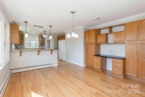 290 Crabapple Hill Lane Hendersonville NC 28792