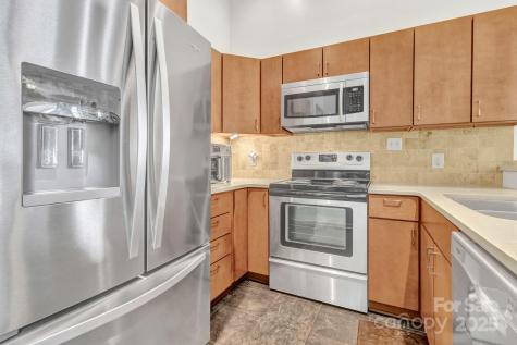 302 Oak Place Asheville NC 28803