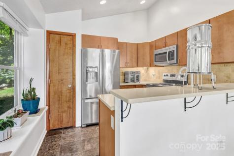 302 Oak Place Asheville NC 28803