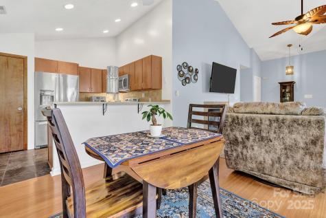 302 Oak Place Asheville NC 28803