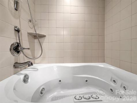 49 Kenai Trail Waynesville NC 28786