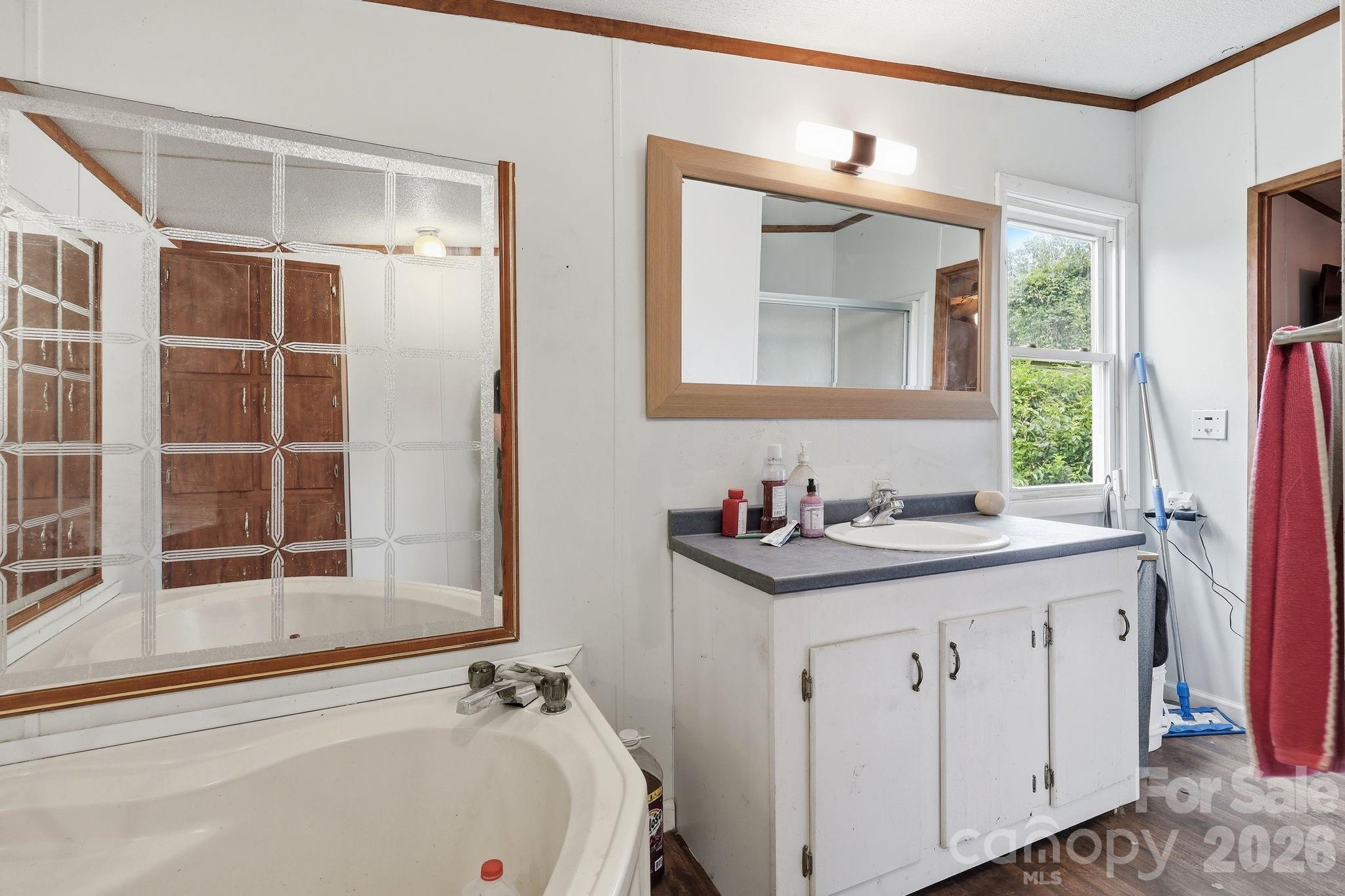 131 Vinewood Circle Asheville NC 28806