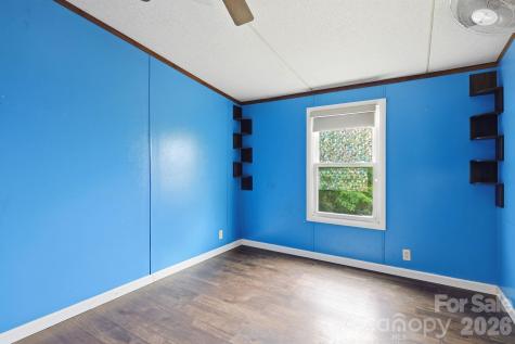131 Vinewood Circle Asheville NC 28806