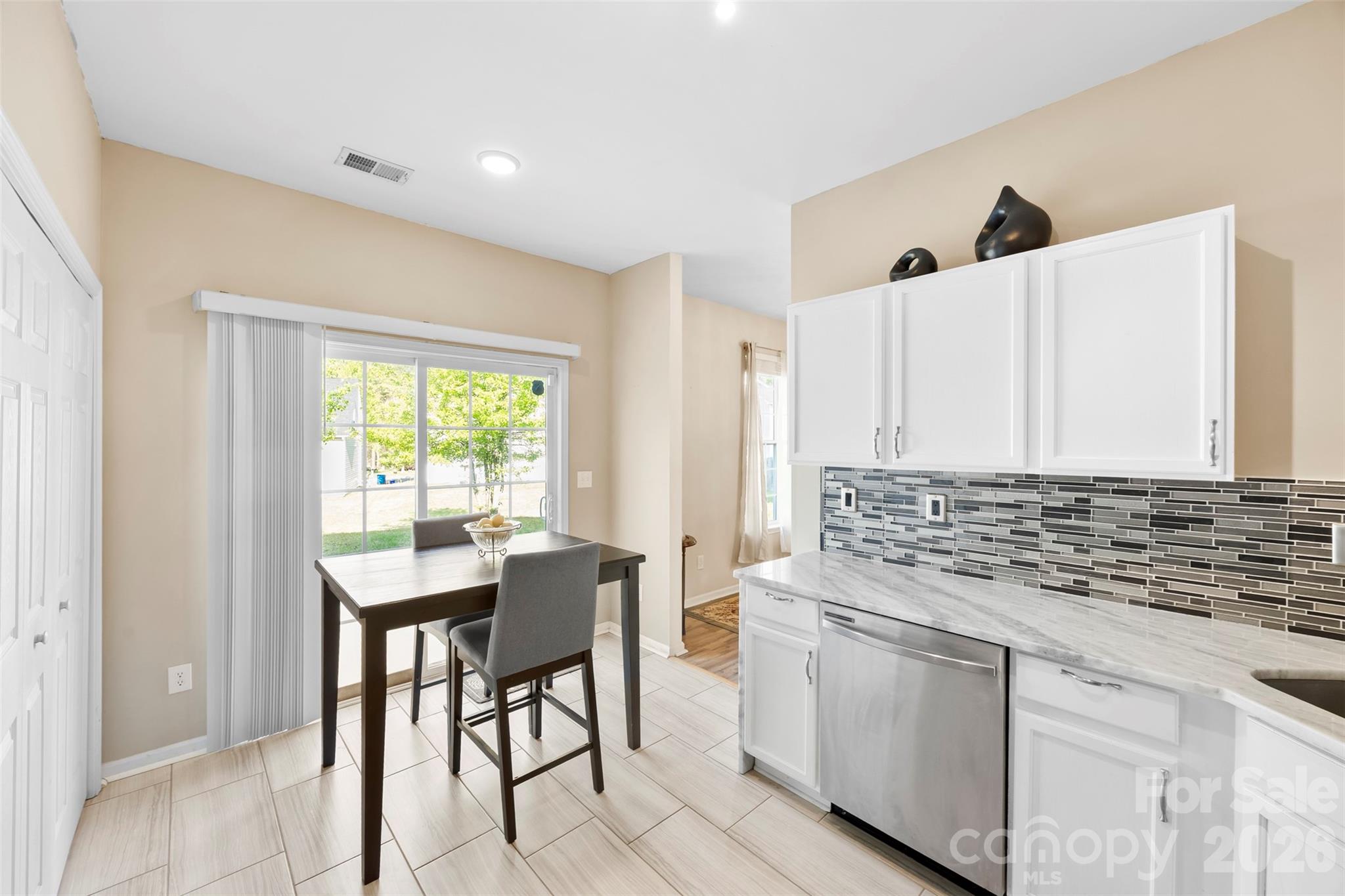 624 Cliffs Inn Circle Charlotte NC 28214