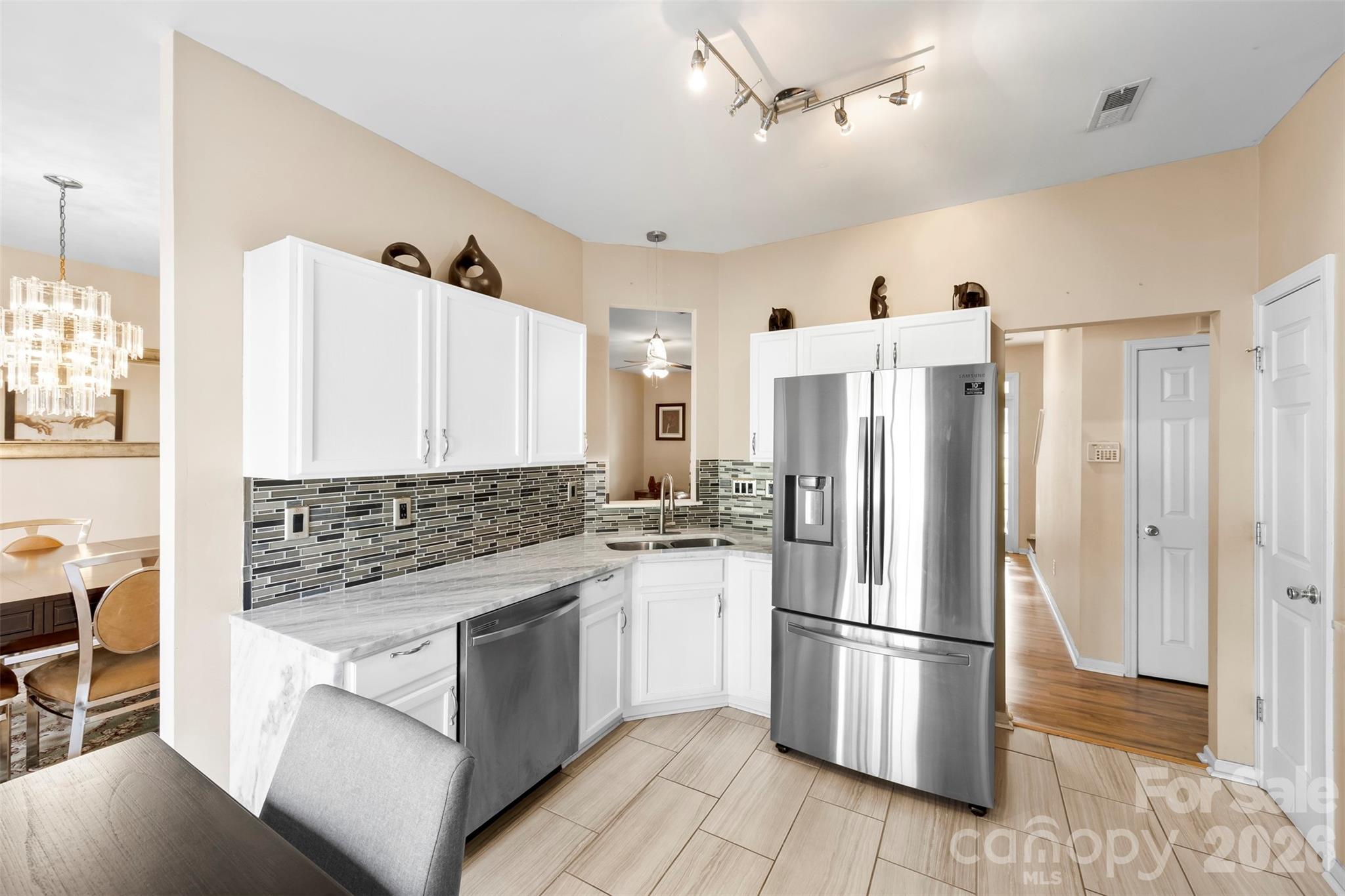 624 Cliffs Inn Circle Charlotte NC 28214