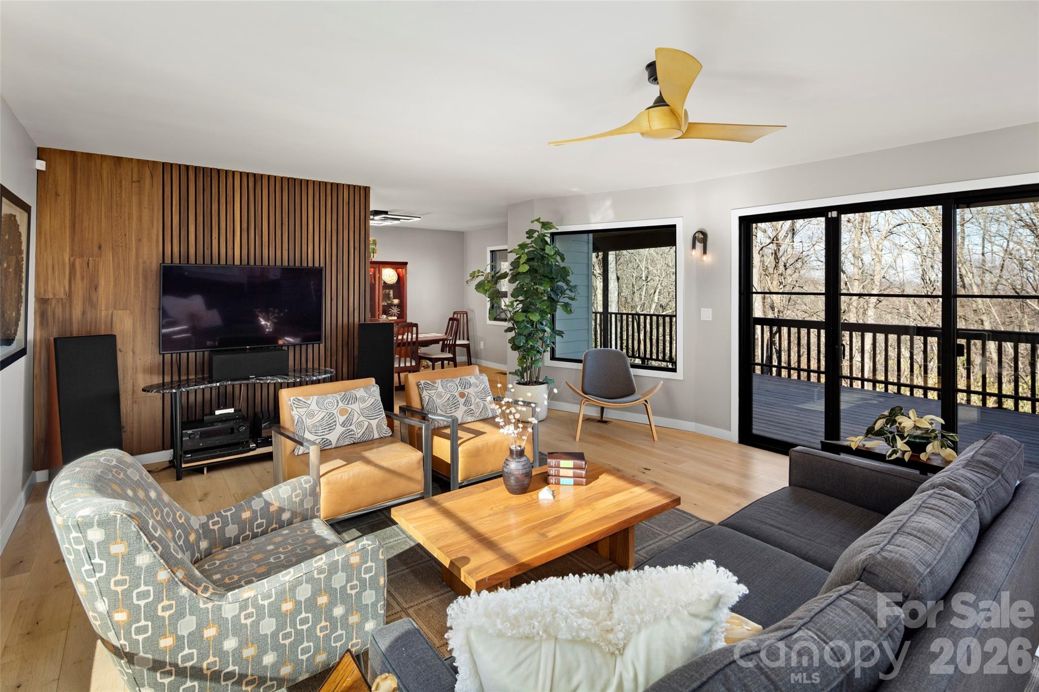 1202 Davis Mountain Road Hendersonville NC 28739
