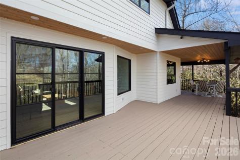 1202 Davis Mountain Road Hendersonville NC 28739