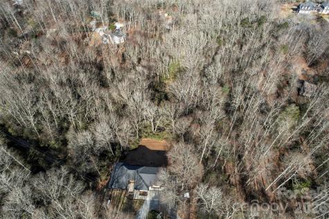 1202 Davis Mountain Road Hendersonville NC 28739