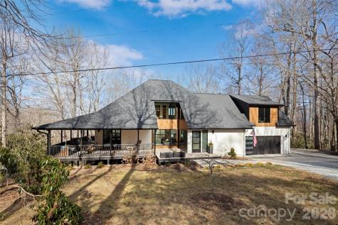 1202 Davis Mountain Road Hendersonville NC 28739