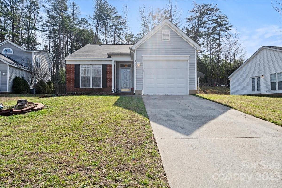 7438 Preakness Stakes Lane Charlotte NC 28215