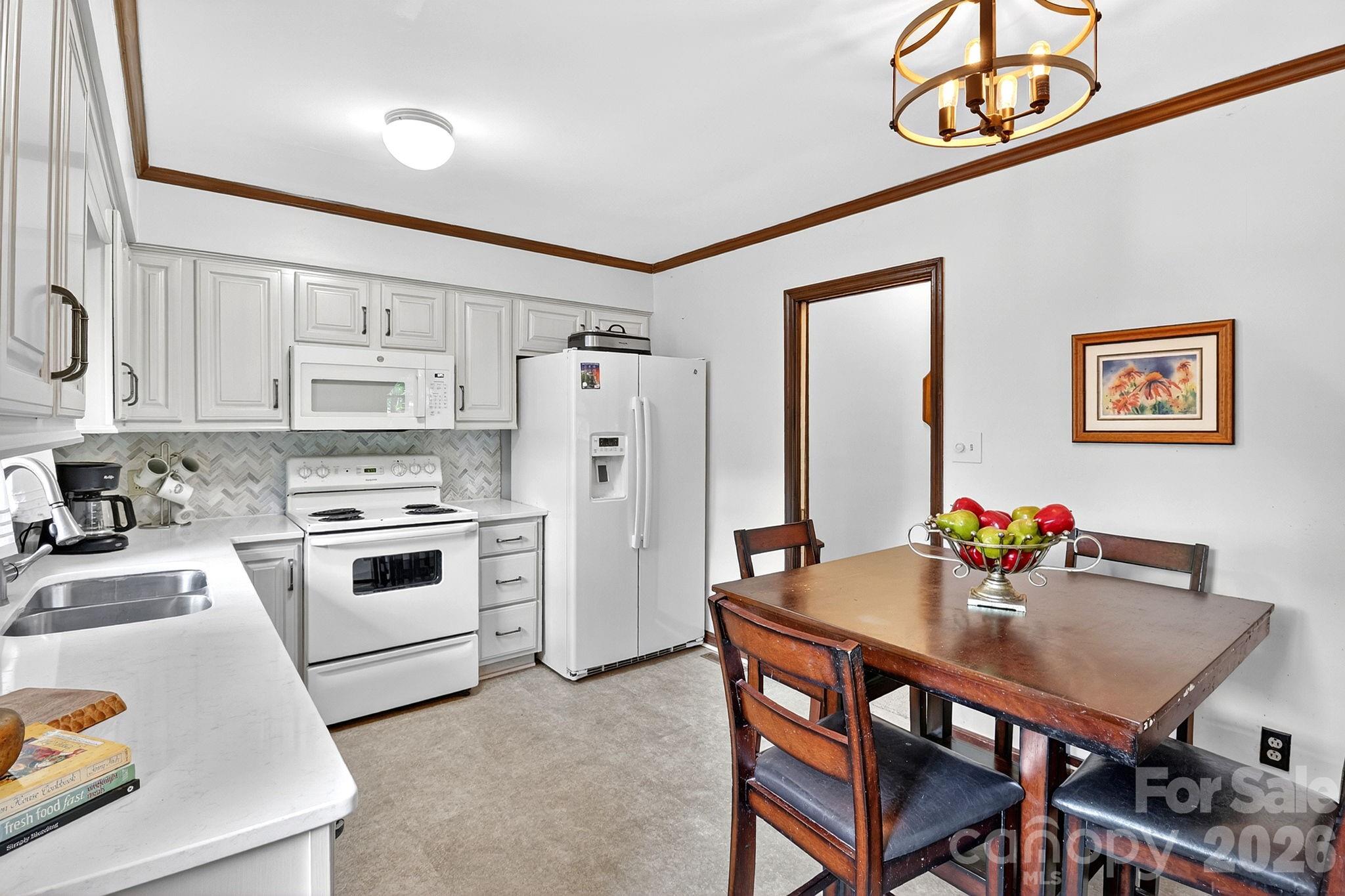 6111 Patrick Place Charlotte NC 28210