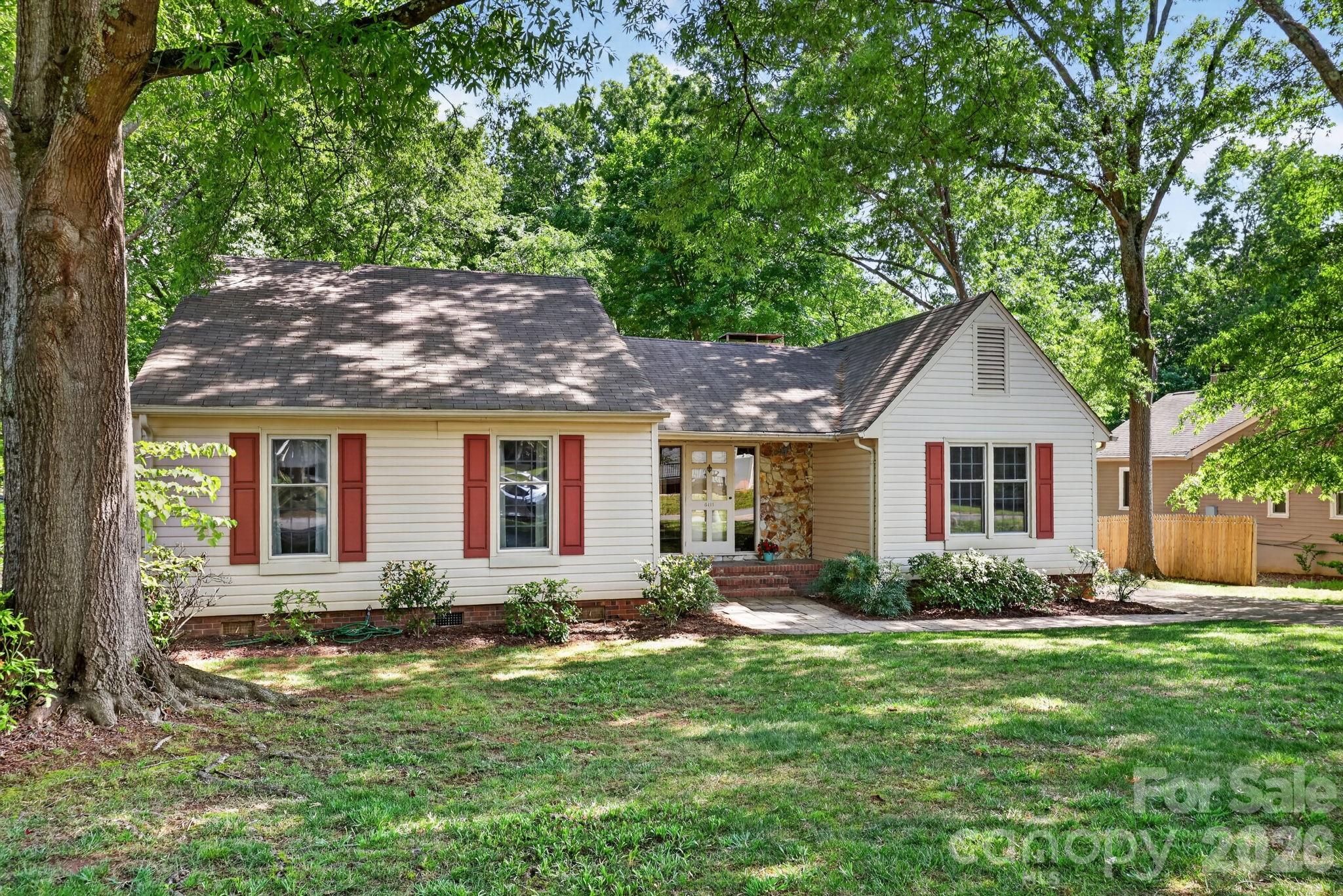 6111 Patrick Place Charlotte NC 28210