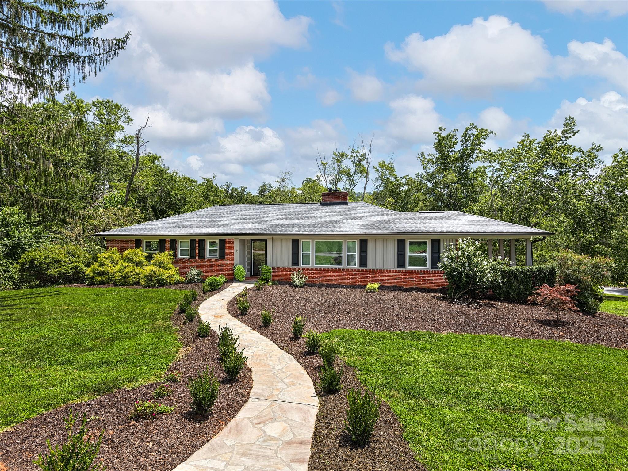 8 Bevlyn Drive Asheville NC 28803