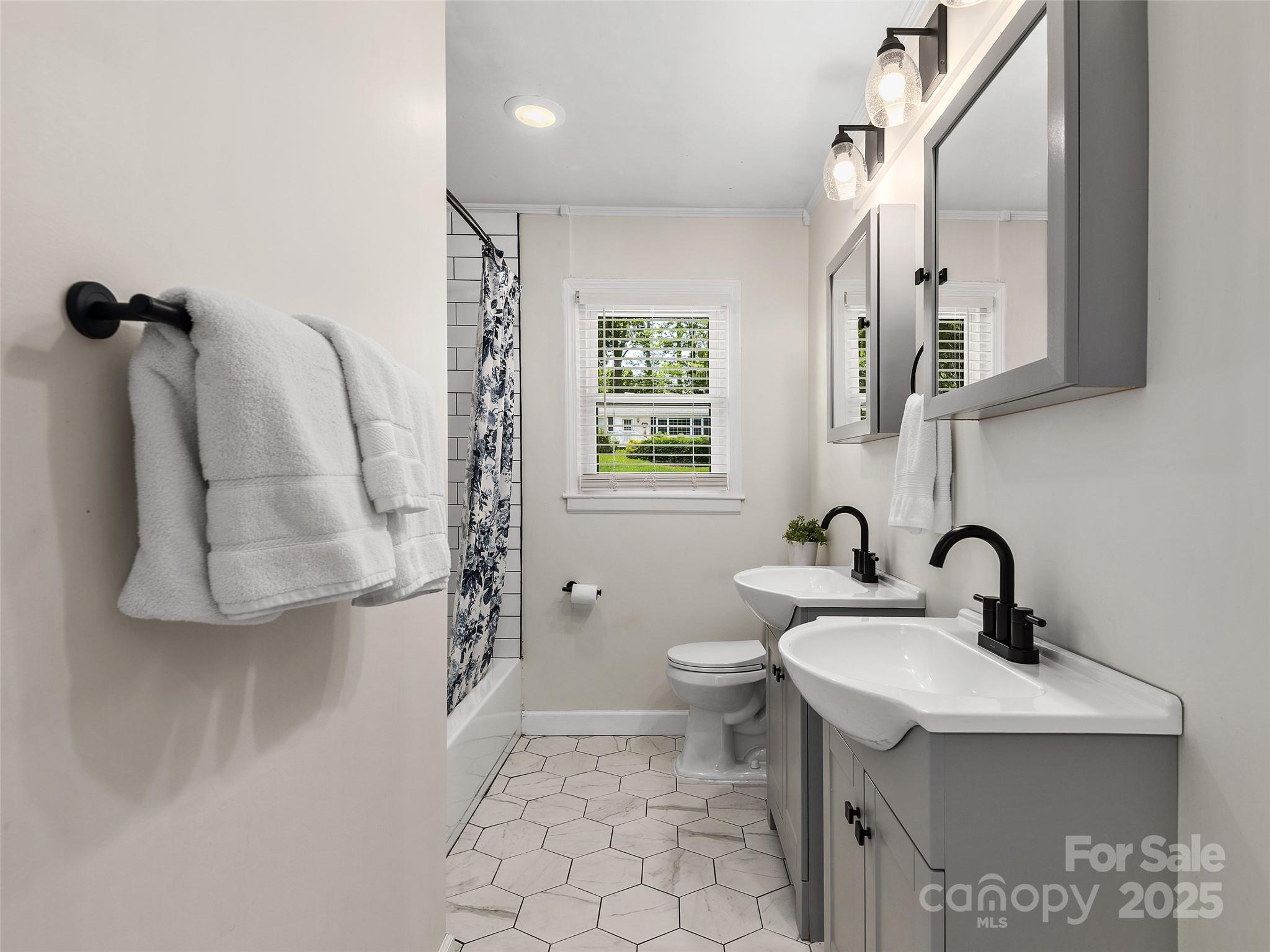 8 Bevlyn Drive Asheville NC 28803