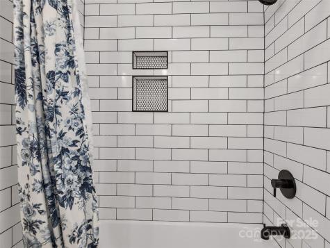 8 Bevlyn Drive Asheville NC 28803