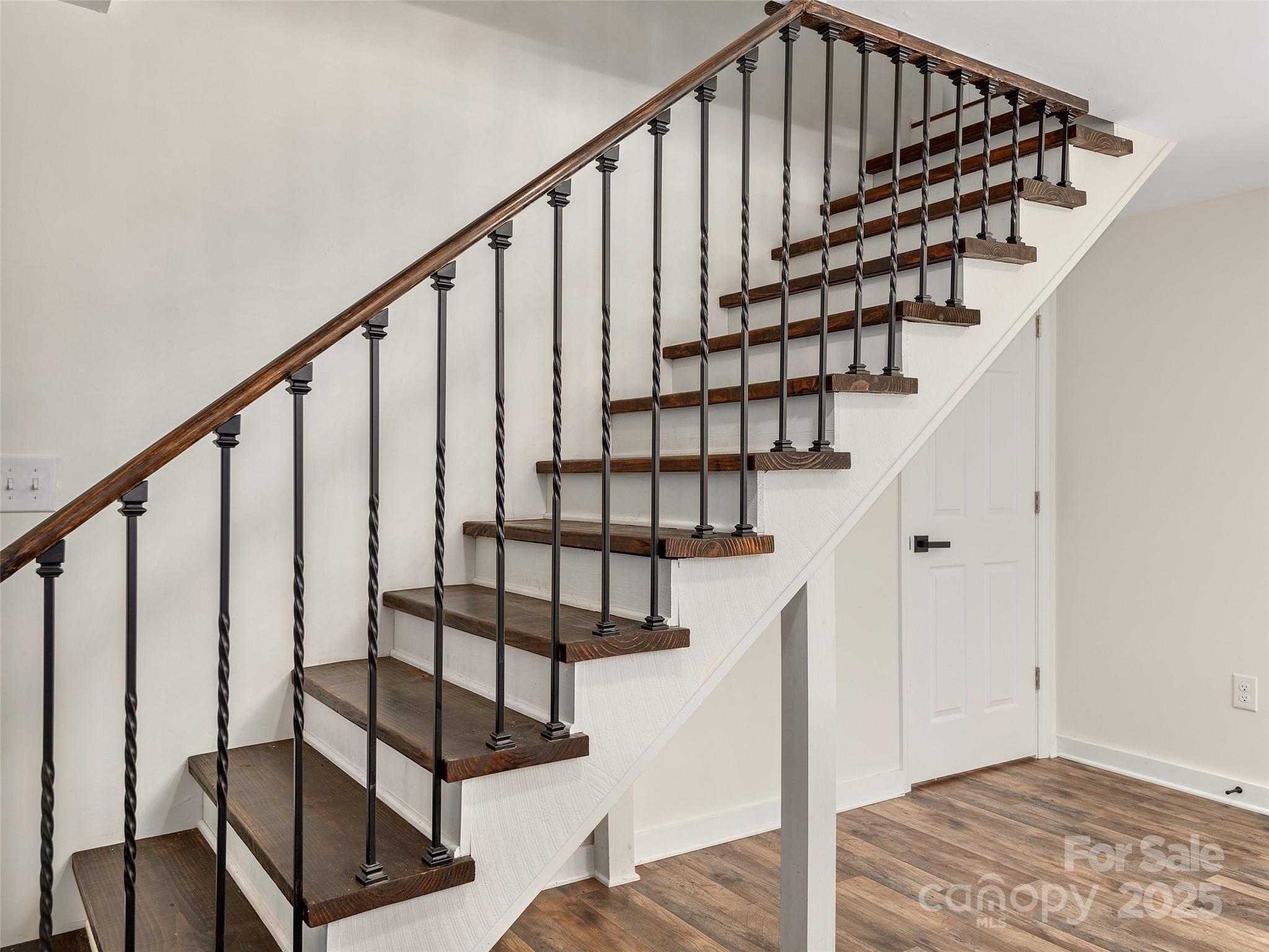 8 Bevlyn Drive Asheville NC 28803