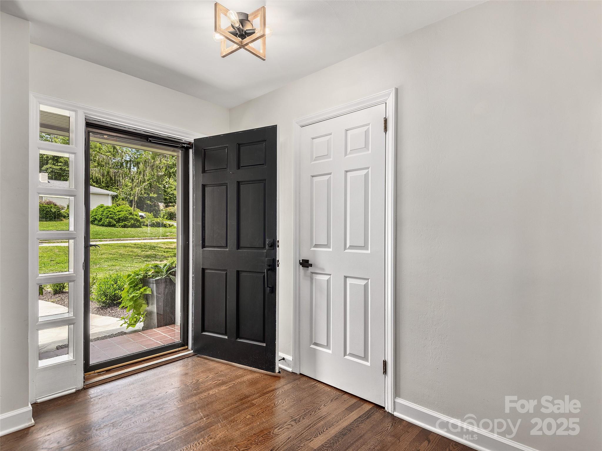 8 Bevlyn Drive Asheville NC 28803