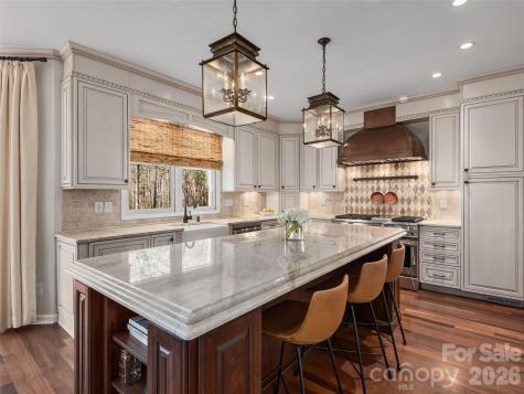 335 Red Fox Circle Asheville NC 28803