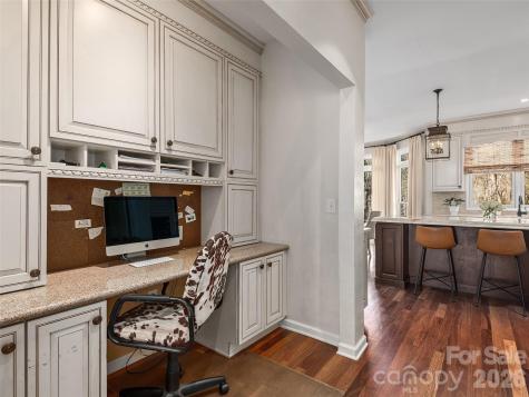 335 Red Fox Circle Asheville NC 28803