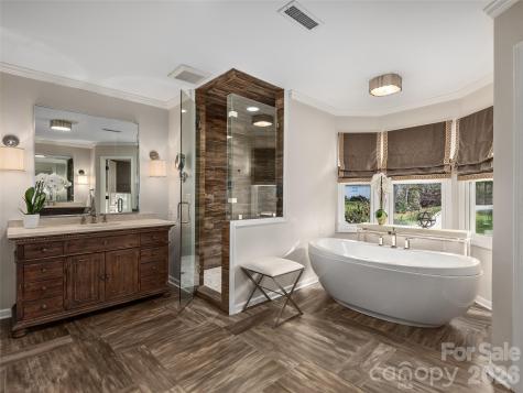 335 Red Fox Circle Asheville NC 28803